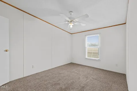 1385 Live Oak Road Coats NC 27521