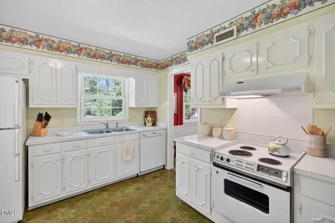 2047 Walker Avenue Burlington NC 27215