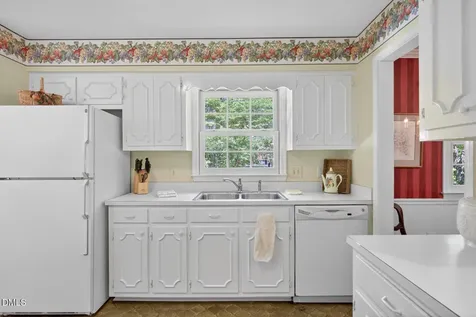 2047 Walker Avenue Burlington NC 27215