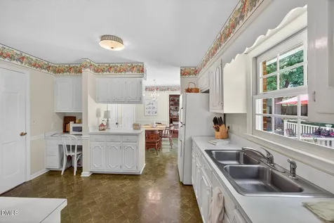 2047 Walker Avenue Burlington NC 27215
