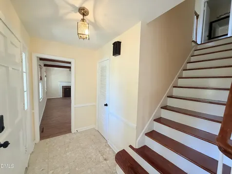 2607 Antoine Drive Greensboro NC 27407