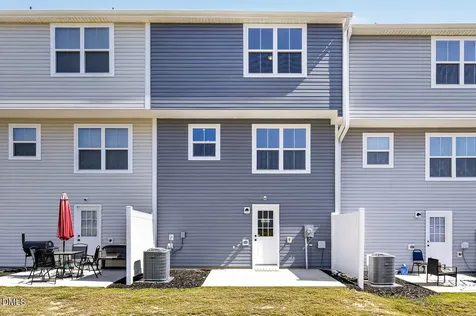 427 Emerald Shire Way Zebulon NC 27597