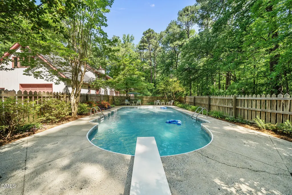 101 Stoneridge Drive Chapel Hill NC 27514