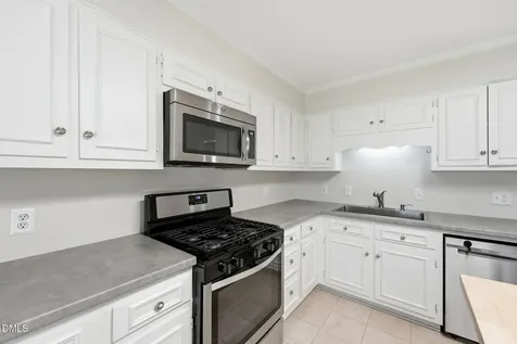 106 Forestview Drive Elon NC 27244