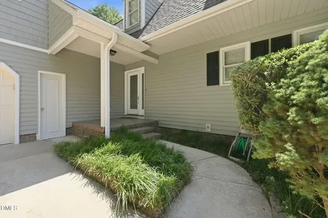 106 Forestview Drive Elon NC 27244