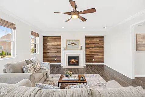 542 Grand Central Station Apex NC 27502