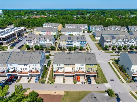 542 Grand Central Station Apex NC 27502