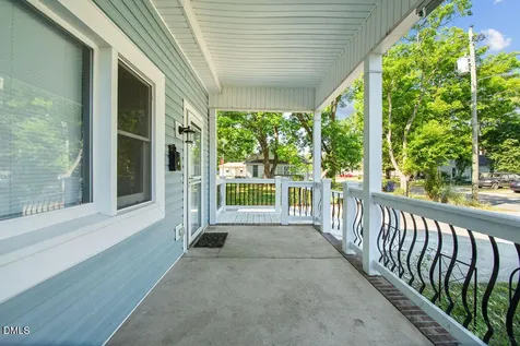 411 S 6th Street Smithfield NC 27577