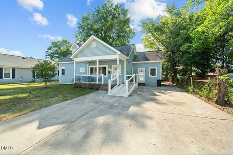 411 S 6th Street Smithfield NC 27577