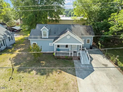 411 S 6th Street Smithfield NC 27577