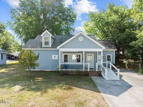 411 S 6th Street Smithfield NC 27577