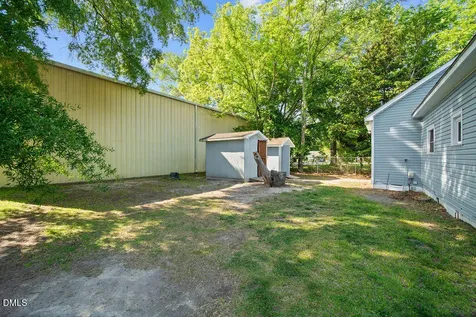 411 S 6th Street Smithfield NC 27577
