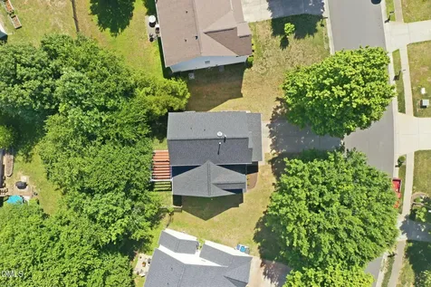 1120 Briarwood Drive Mebane NC 27302