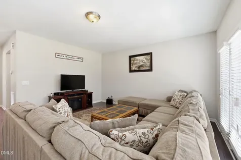 2104 Peakside Drive Apex NC 27523