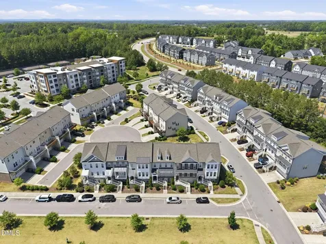 2104 Peakside Drive Apex NC 27523