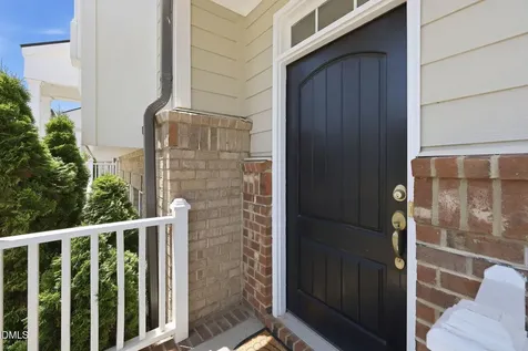 2104 Peakside Drive Apex NC 27523