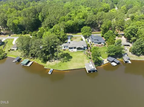 2532 Holiday Avenue Zebulon NC 27597