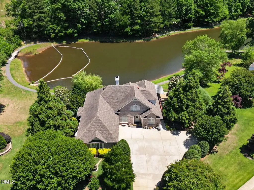 139 Lake Point Drive Clayton NC 27527