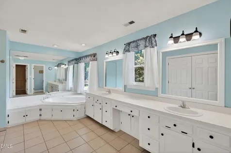 3437 Apple Meadow Drive Fuquay Varina NC 27526