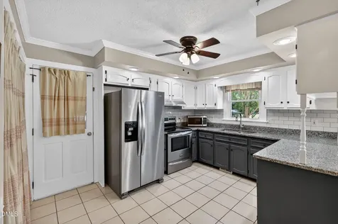 3437 Apple Meadow Drive Fuquay Varina NC 27526