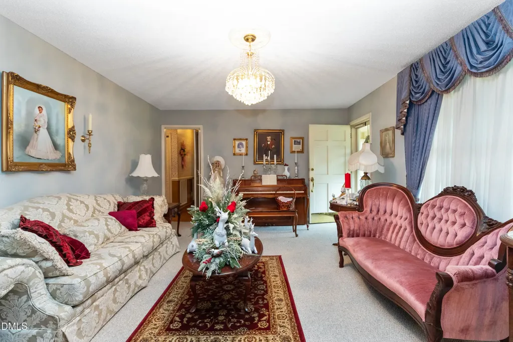 303 Chaucer Court Dunn NC 28334
