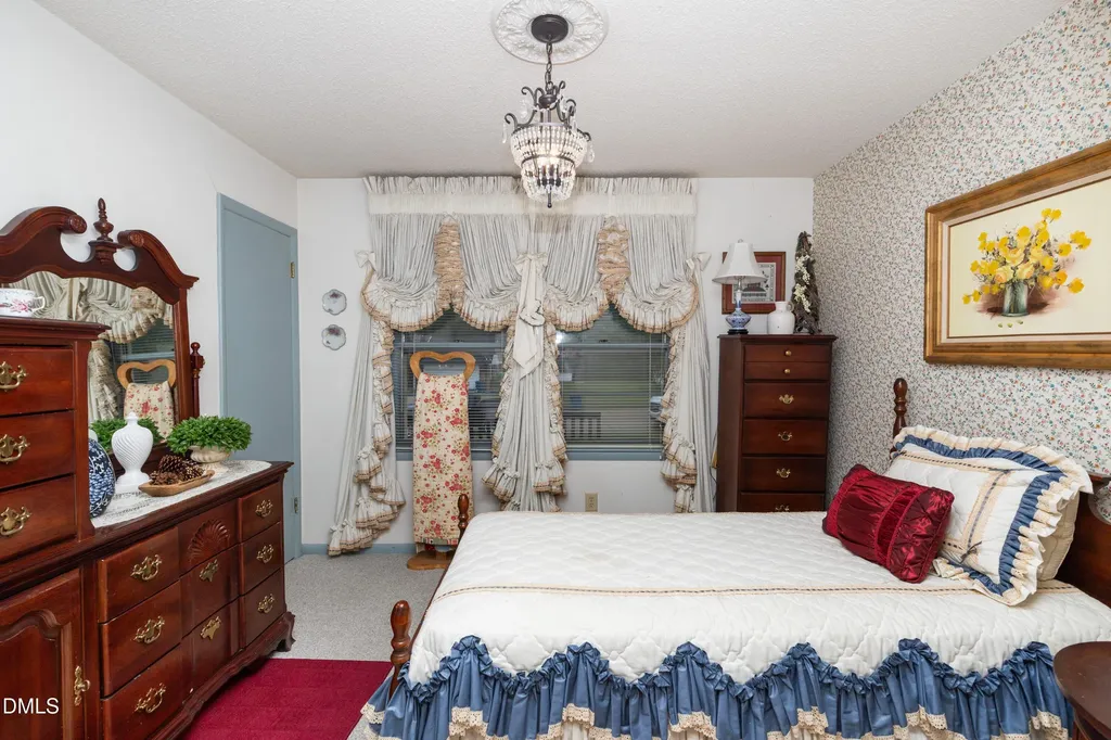 303 Chaucer Court Dunn NC 28334