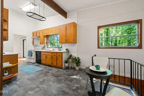 1808 Fairley Drive Raleigh NC 27607