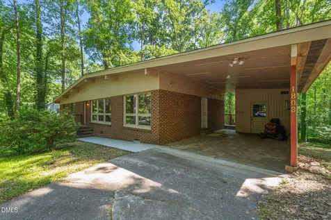 1808 Fairley Drive Raleigh NC 27607
