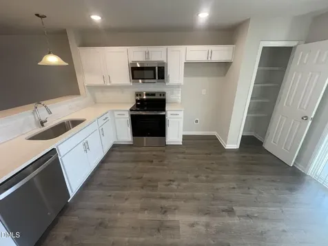 1003 Peony Lane Youngsville NC 27596