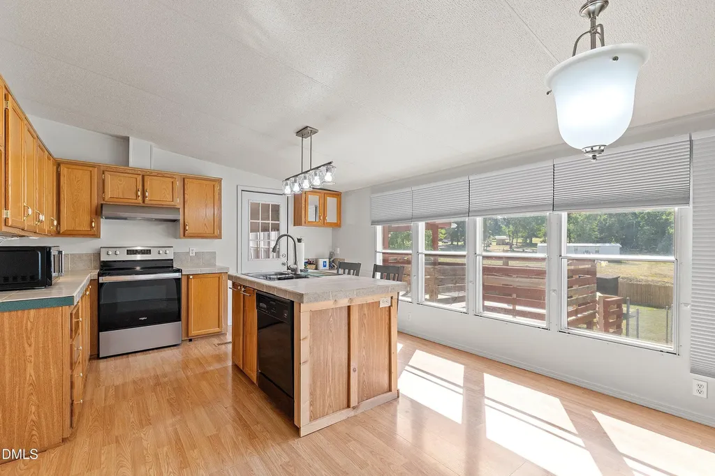 3040 Medlin Road Clayton NC 27527
