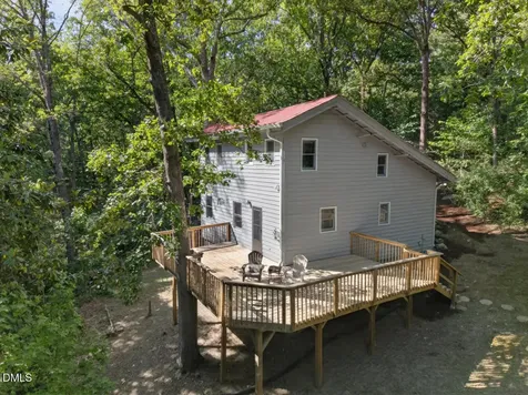 917 Roads End Pittsboro NC 27312