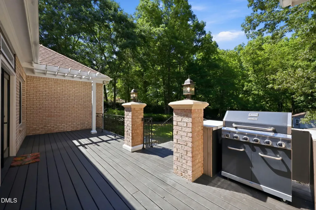 6721 Wavcott Drive Fuquay Varina NC 27526