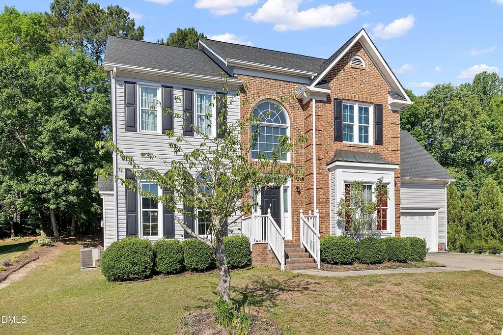 3528 Dewing Drive Raleigh NC 27616