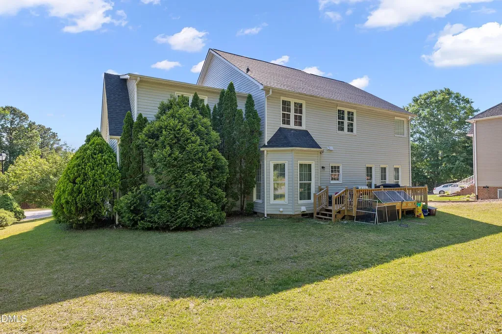 3528 Dewing Drive Raleigh NC 27616