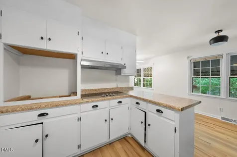 1019 Garden Court Burlington NC 27215