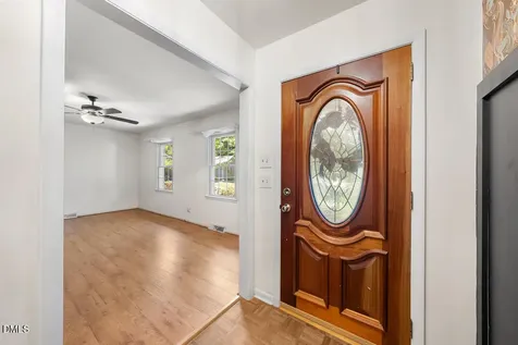 1019 Garden Court Burlington NC 27215