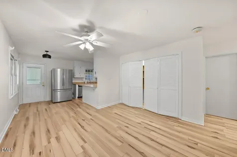 1019 Garden Court Burlington NC 27215