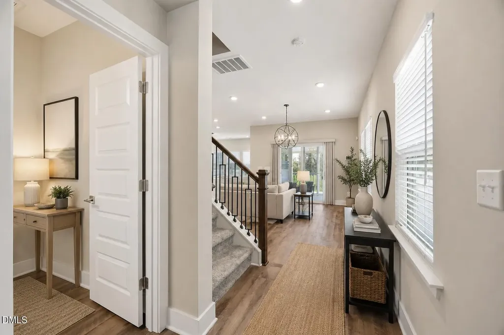 628 Sage Oak Holly Springs NC 27540