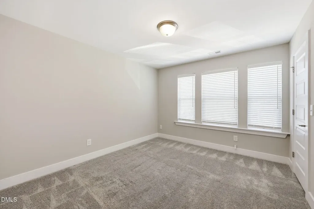 628 Sage Oak Holly Springs NC 27540