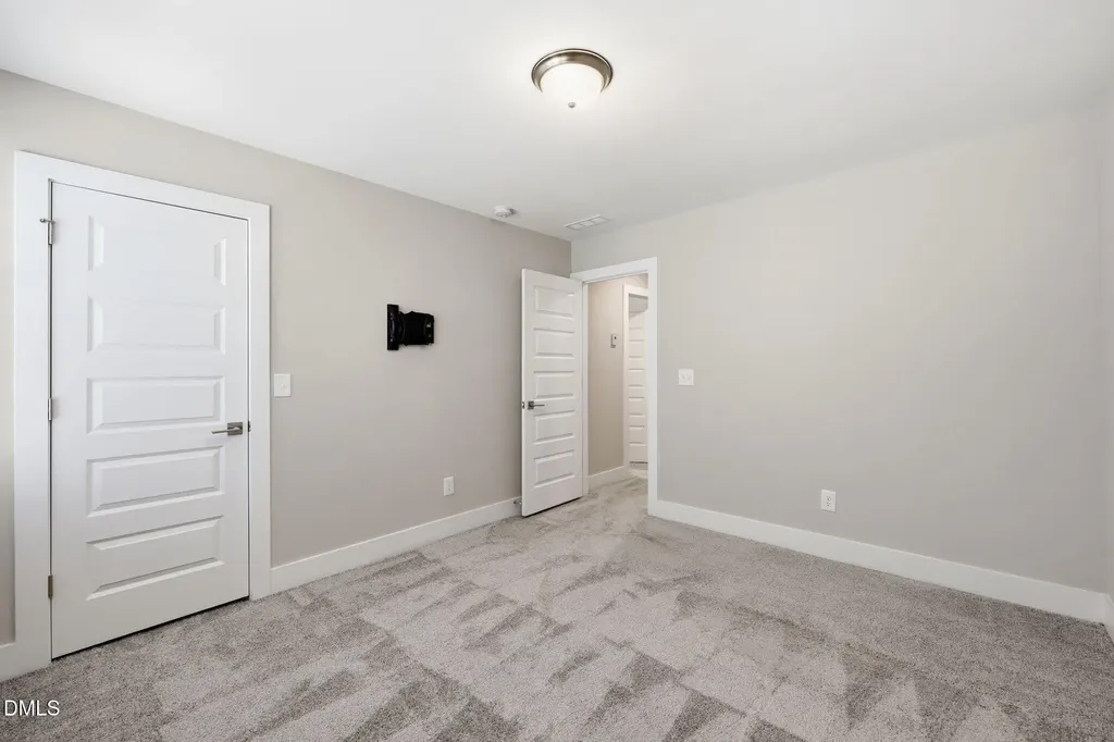 628 Sage Oak Holly Springs NC 27540