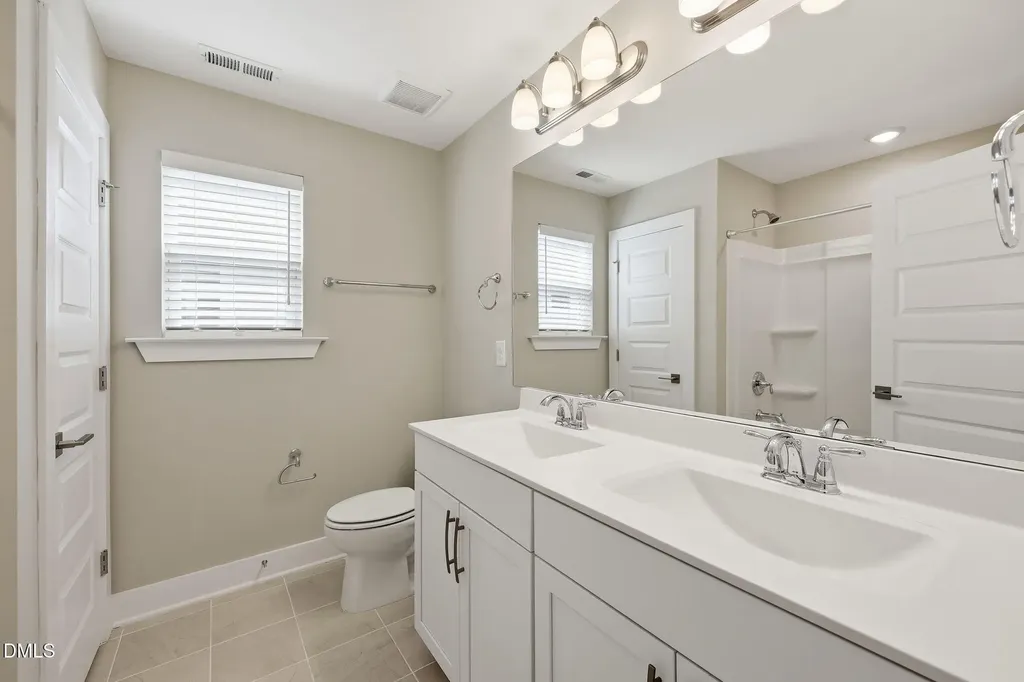 628 Sage Oak Holly Springs NC 27540
