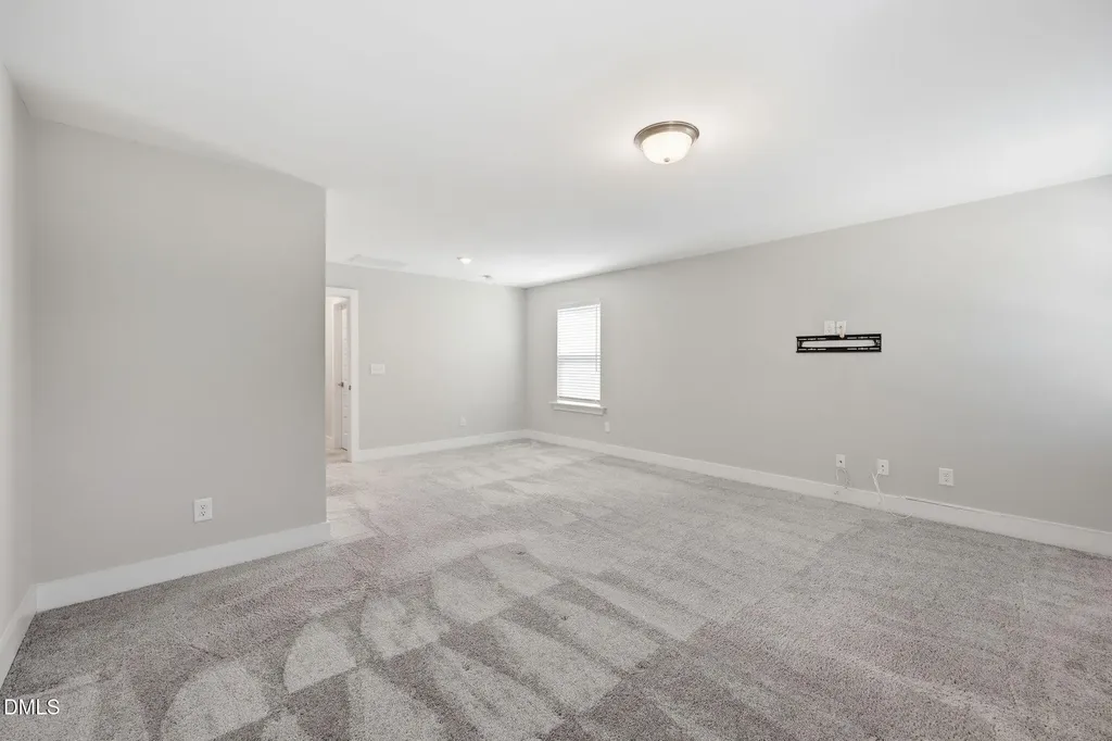 628 Sage Oak Holly Springs NC 27540