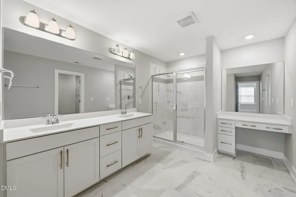 628 Sage Oak Holly Springs NC 27540