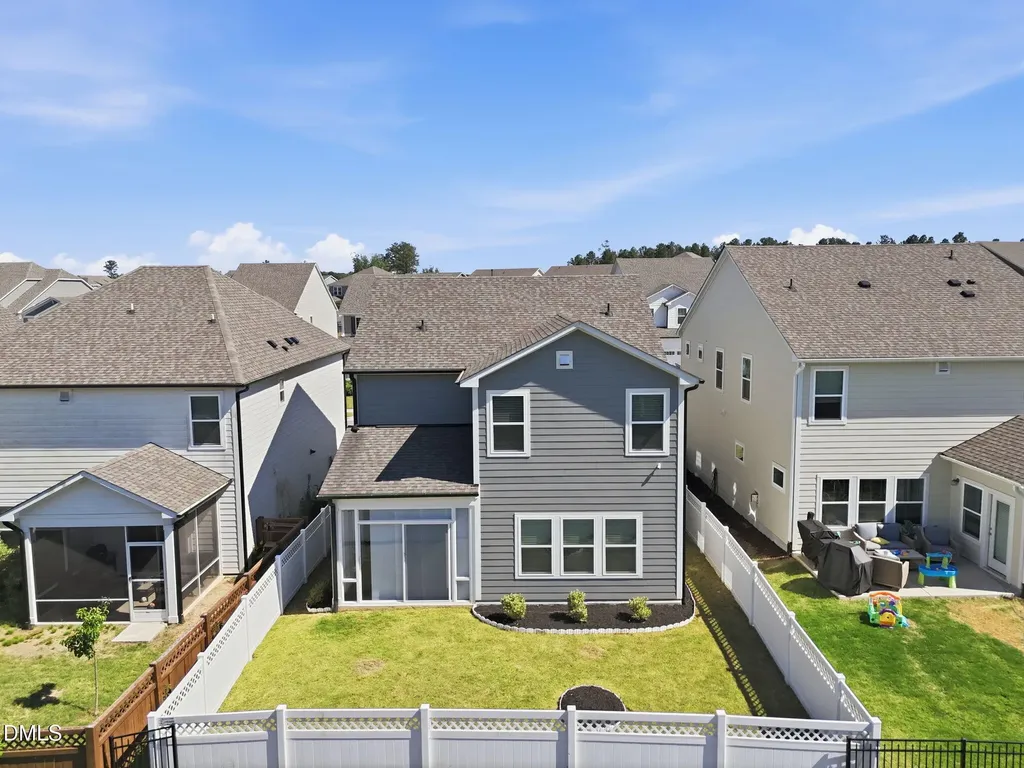 628 Sage Oak Holly Springs NC 27540
