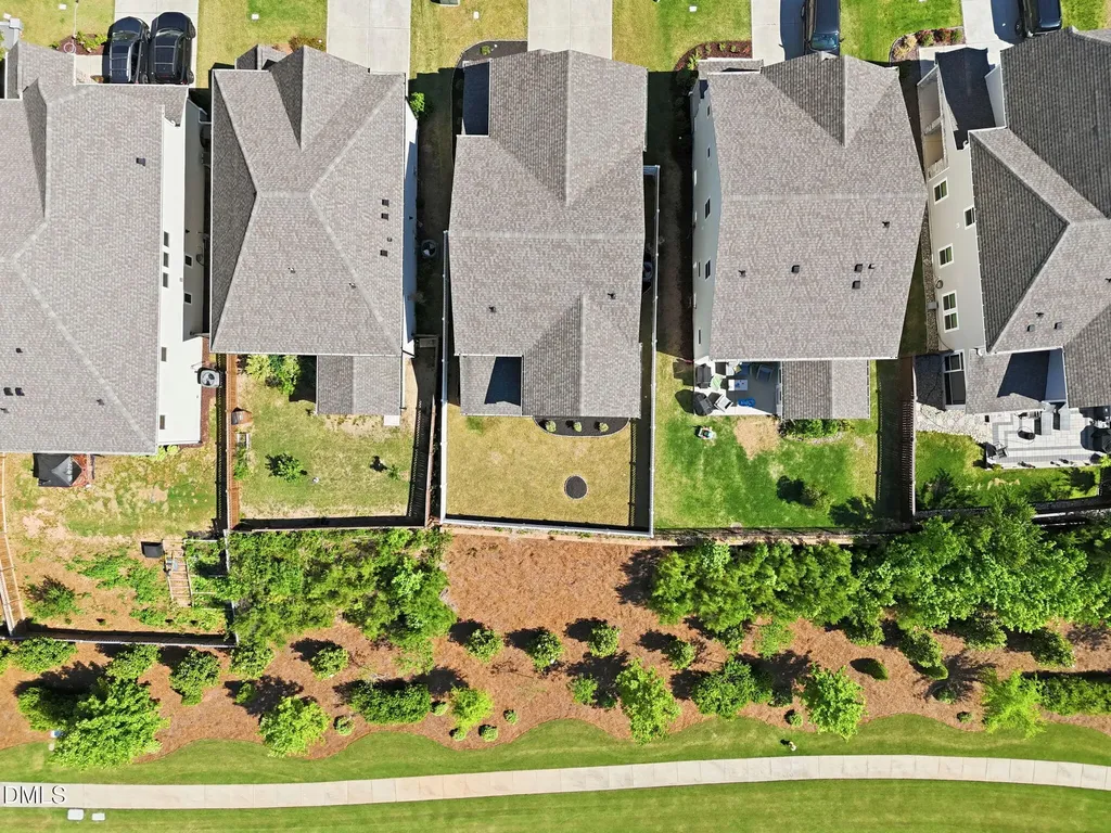 628 Sage Oak Holly Springs NC 27540