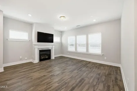 628 Sage Oak Holly Springs NC 27540