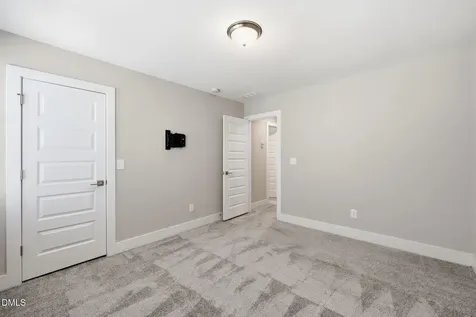 628 Sage Oak Holly Springs NC 27540