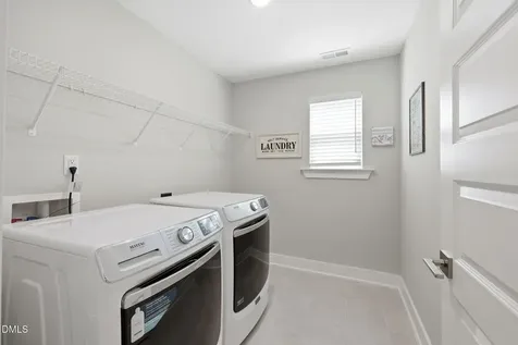 628 Sage Oak Holly Springs NC 27540
