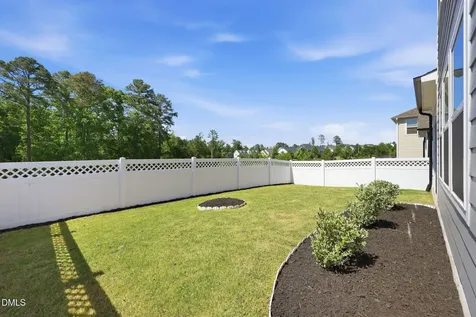 628 Sage Oak Holly Springs NC 27540