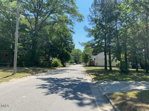 900 Viola Street E Wilson NC 27893